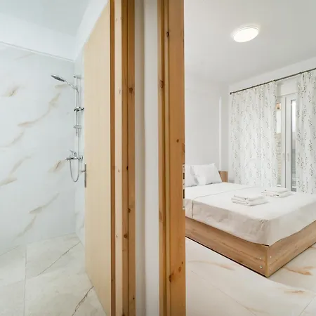 Evdokia クリッシ・アモウディア